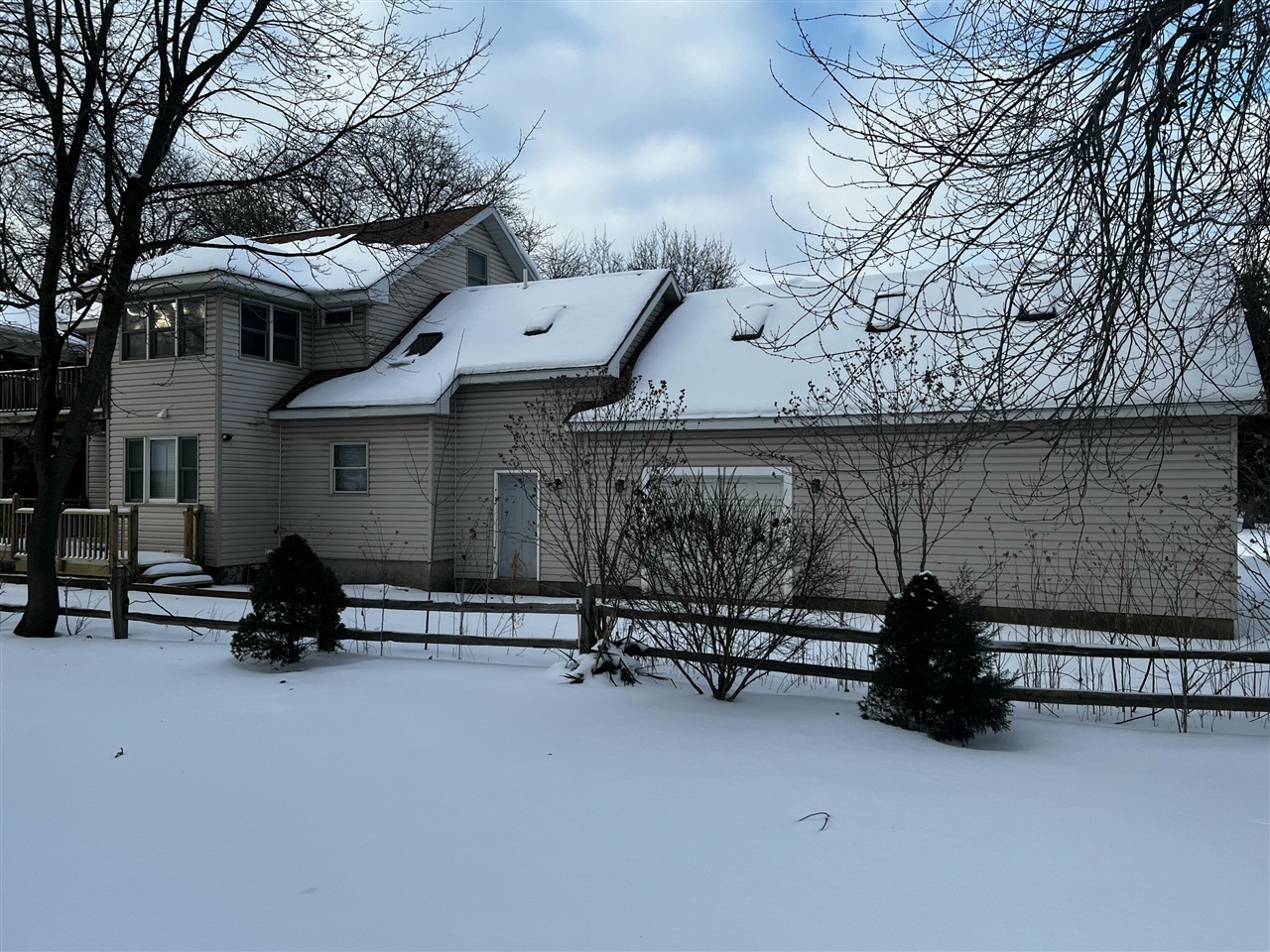 1109 S Genesee Drive, Lansing, MI, 48915