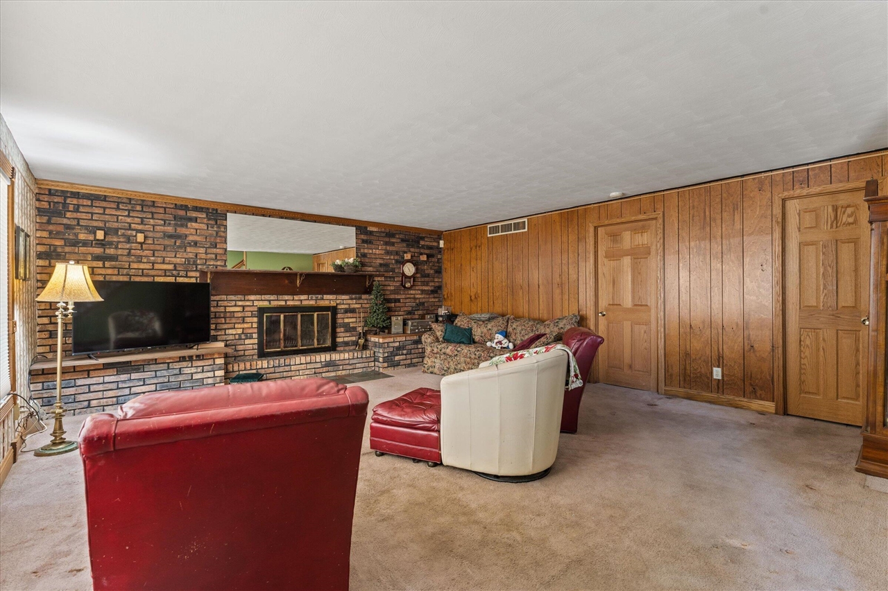 19466 U.S. 12, Edwardsburg, MI, 49112