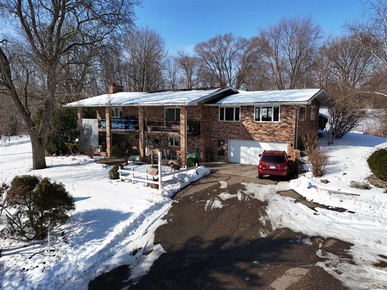 19466 U.S. 12, Edwardsburg, MI, 49112