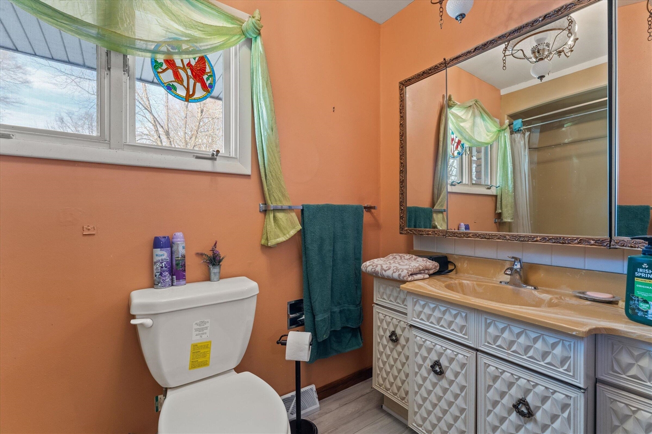 19466 U.S. 12, Edwardsburg, MI, 49112