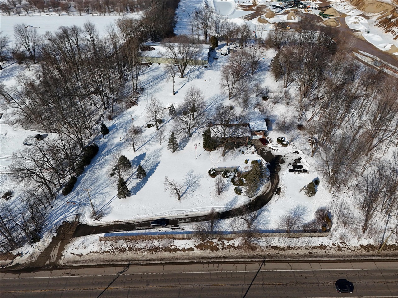 19466 U.S. 12, Edwardsburg, MI, 49112