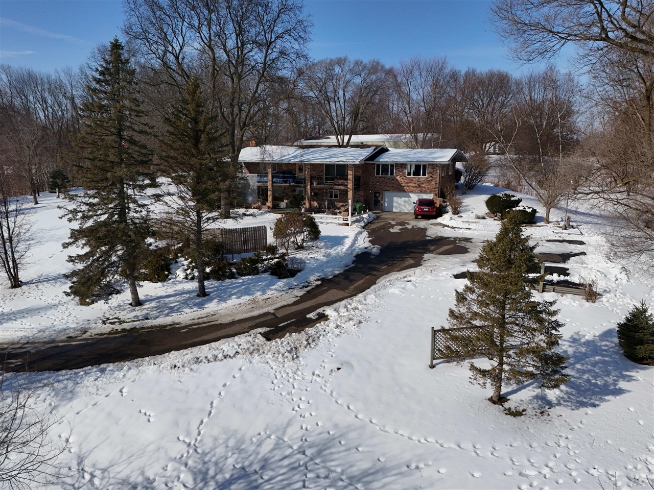 19466 U.S. 12, Edwardsburg, MI, 49112