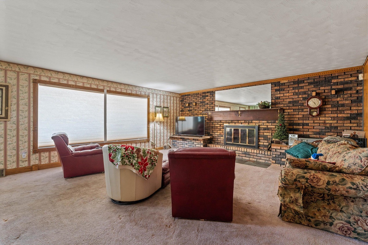 19466 U.S. 12, Edwardsburg, MI, 49112