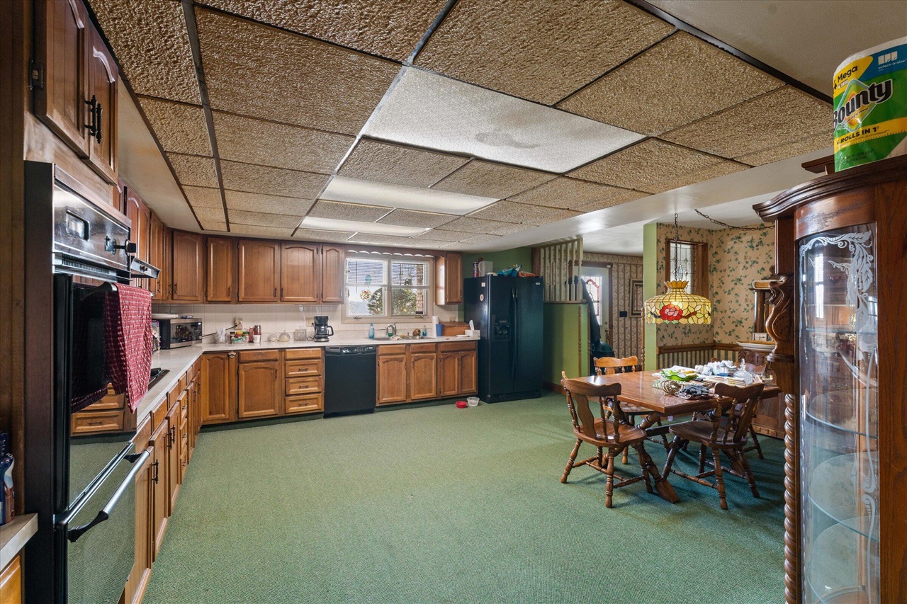 19466 U.S. 12, Edwardsburg, MI, 49112