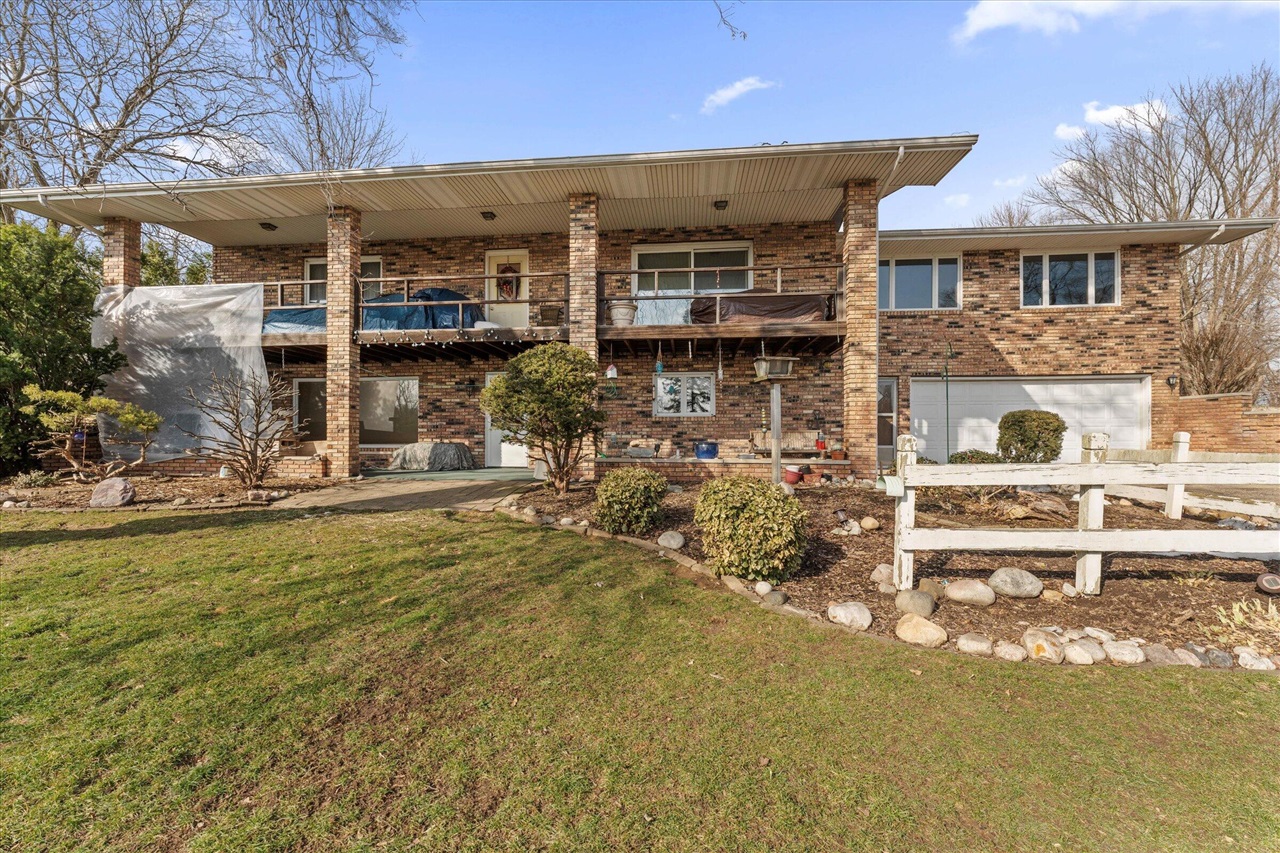 19466 U.S. 12, Edwardsburg, MI, 49112