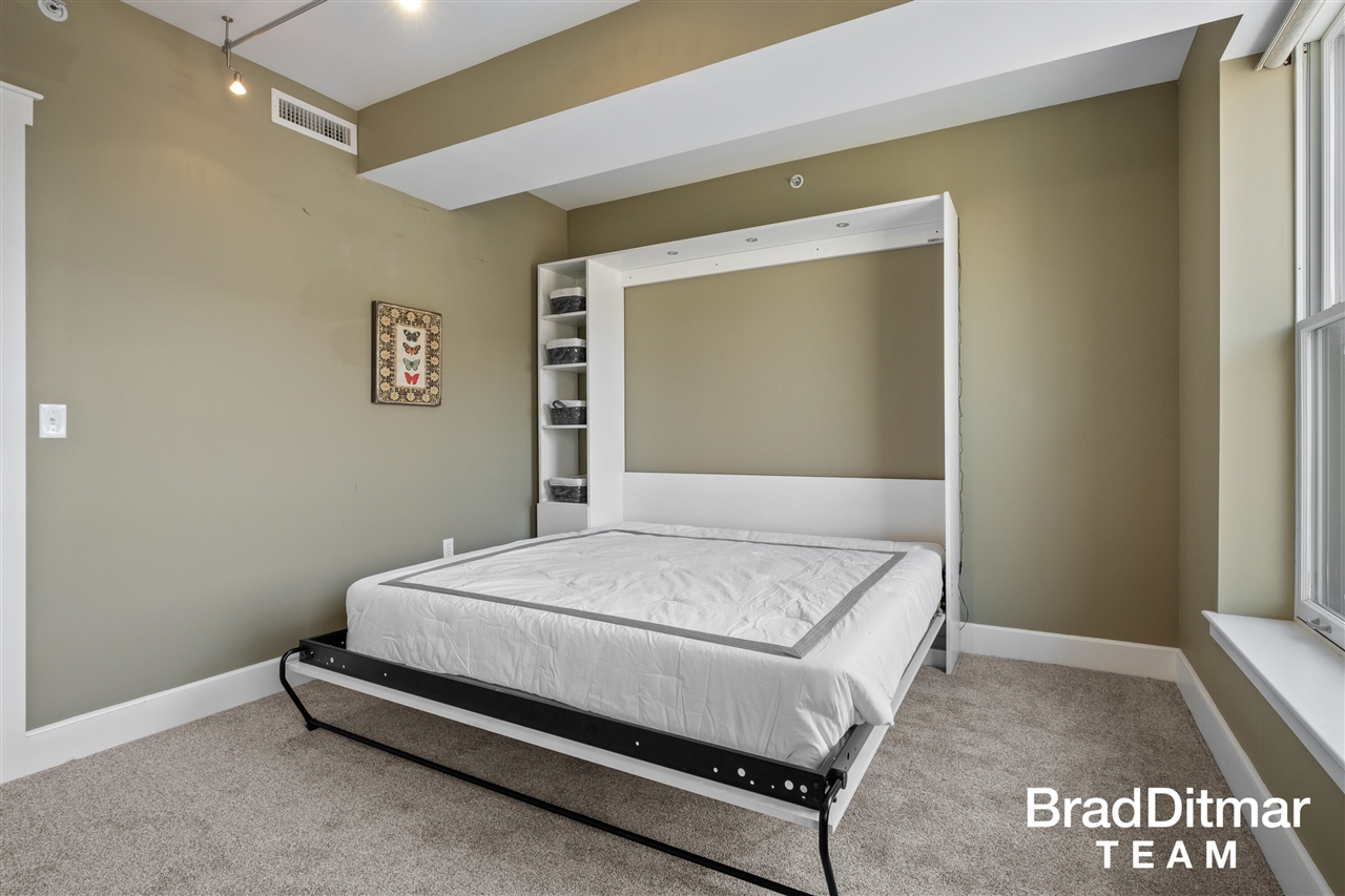 27 Library Street UNIT&nbsp;604, Grand Rapids, MI, 49503-3282