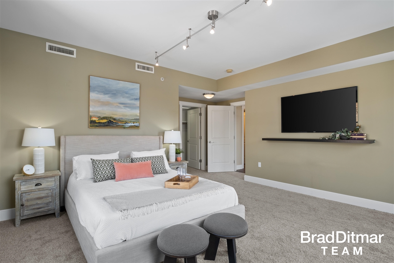 27 Library Street UNIT&nbsp;604, Grand Rapids, MI, 49503-3282