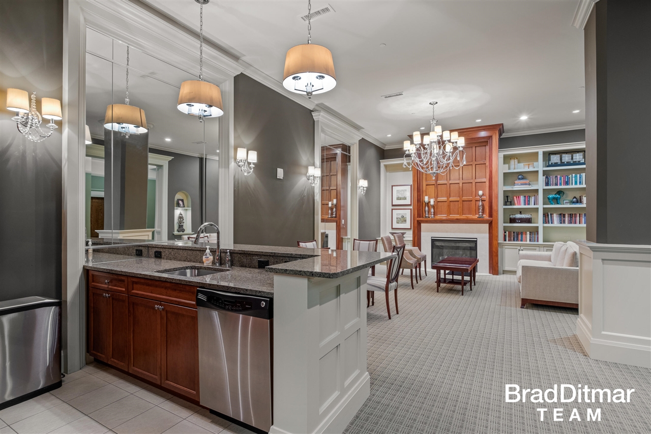 27 Library Street UNIT&nbsp;604, Grand Rapids, MI, 49503-3282