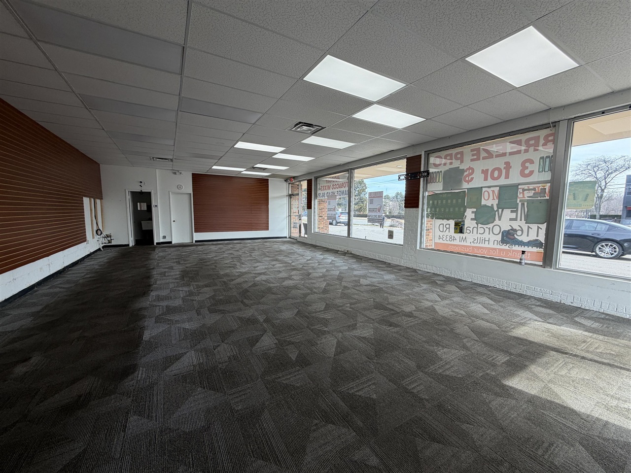 31799 Middlebelt Road, Farmington Hills, MI, 48334-2321