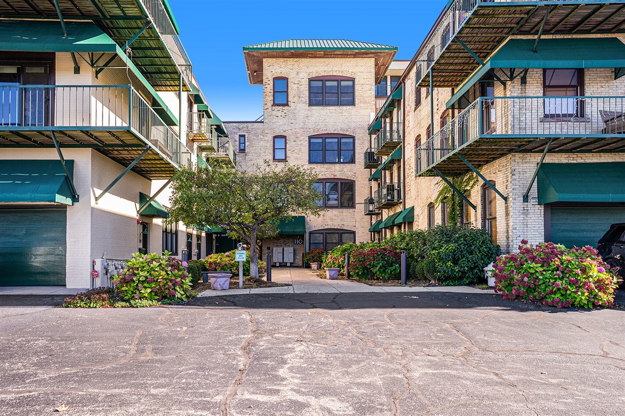 5835 County Road 10, Delta, OH, 43515