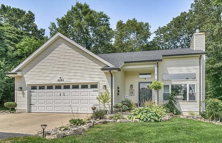 Megan Webster Featured Listings