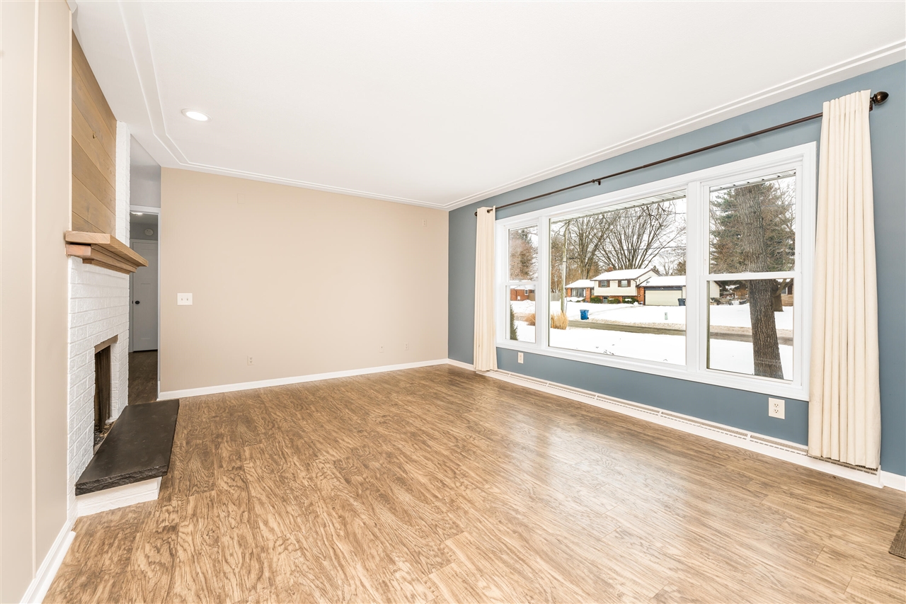 2657 Thayer Avenue, Kalamazoo, MI, 49004-1954