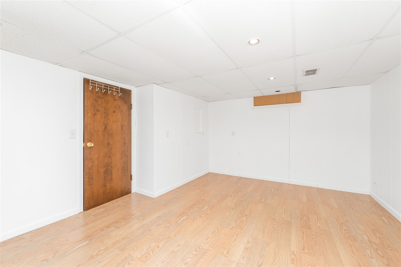2657 Thayer Avenue, Kalamazoo, MI, 49004-1954