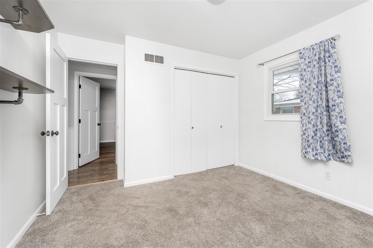 2657 Thayer Avenue, Kalamazoo, MI, 49004-1954