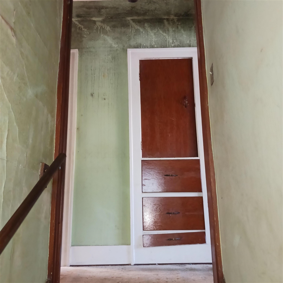 2701 W Philadelphia Street, Detroit, MI, 48206-3728