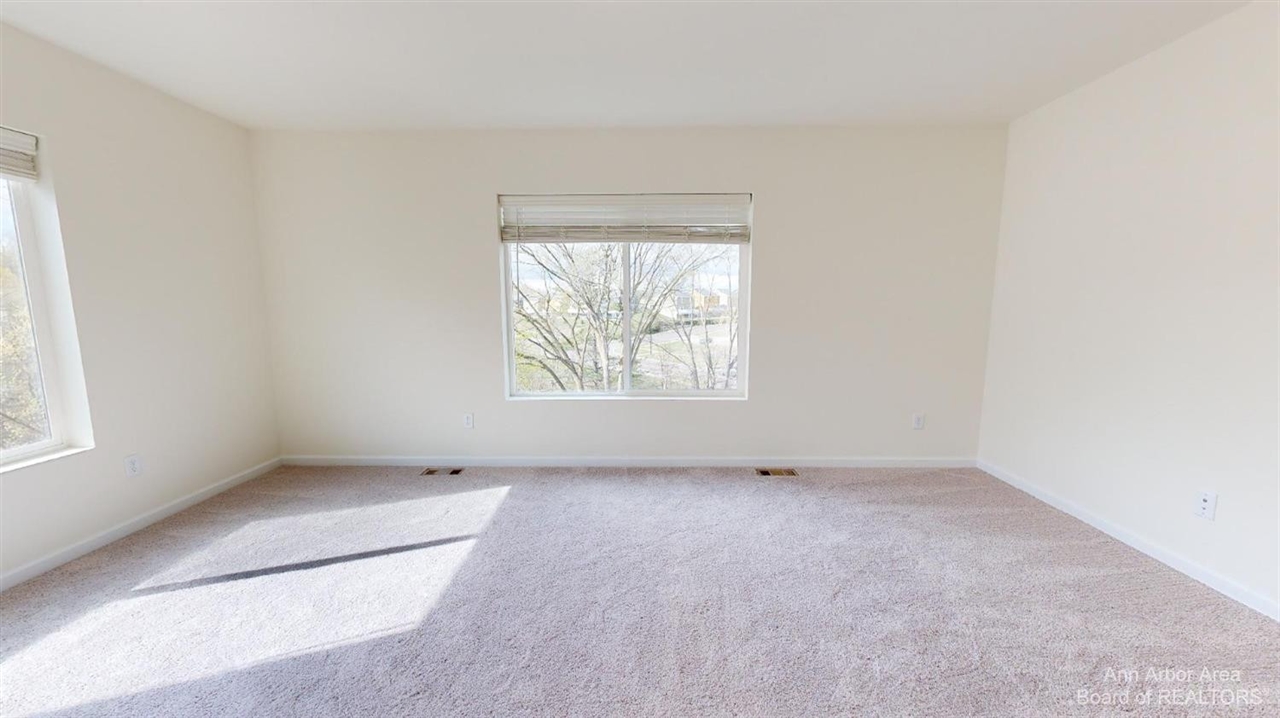 2725 Bristol Rdg Drive photo 11