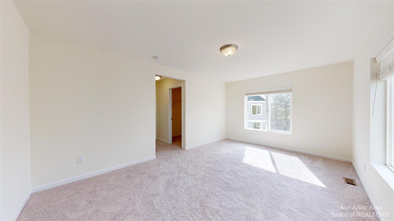 2725 Bristol Rdg Drive photo 12