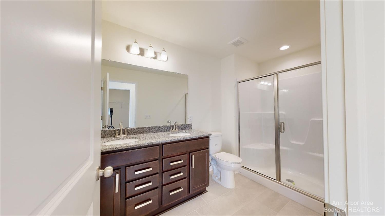 2725 Bristol Rdg Drive photo 14