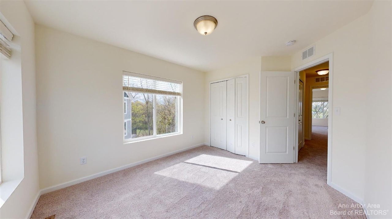 2725 Bristol Rdg Drive photo 18