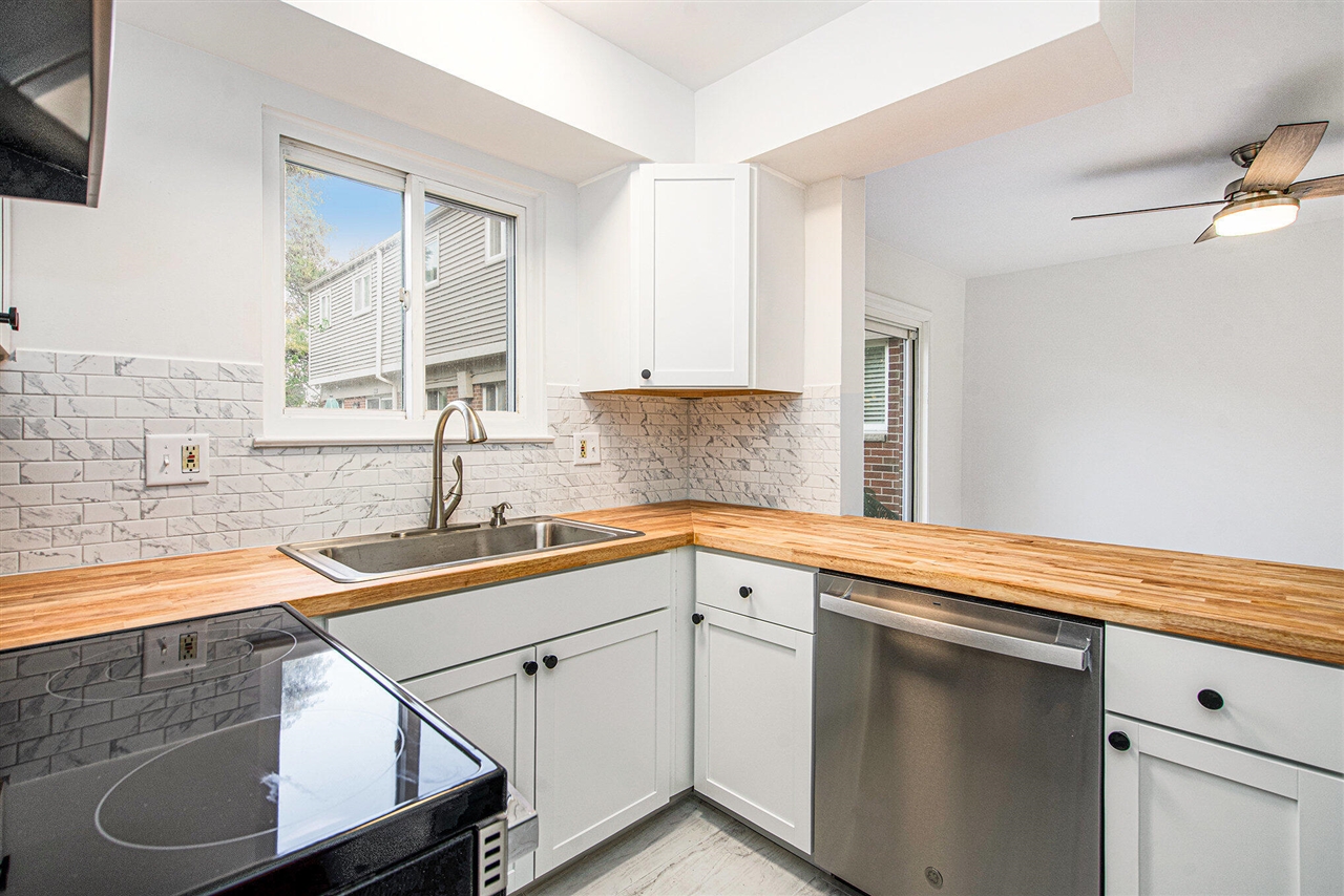 3351 Williamsburg Road, Ann Arbor, MI, 48108