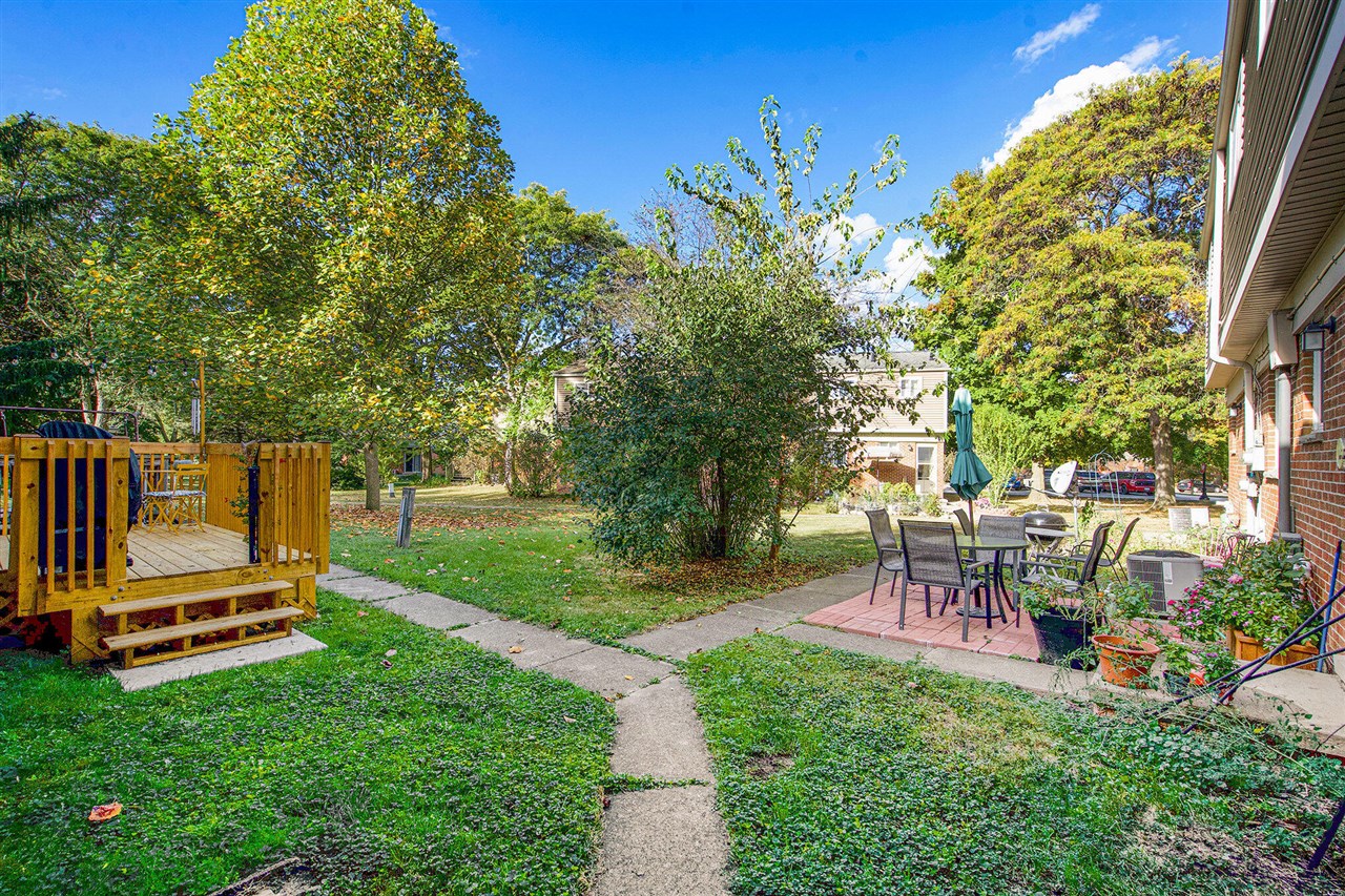 3351 Williamsburg Road, Ann Arbor, MI, 48108