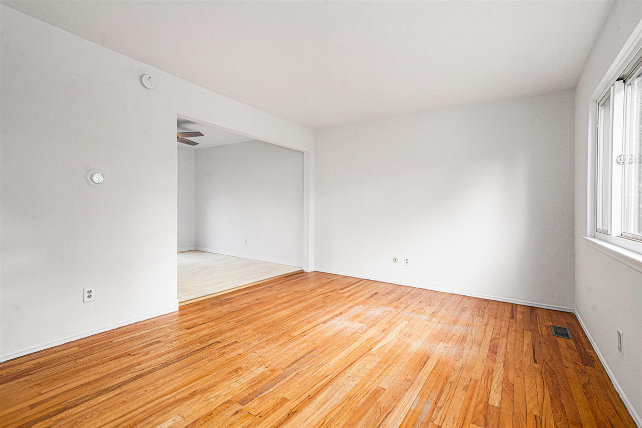 3351 Williamsburg Road, Ann Arbor, MI, 48108