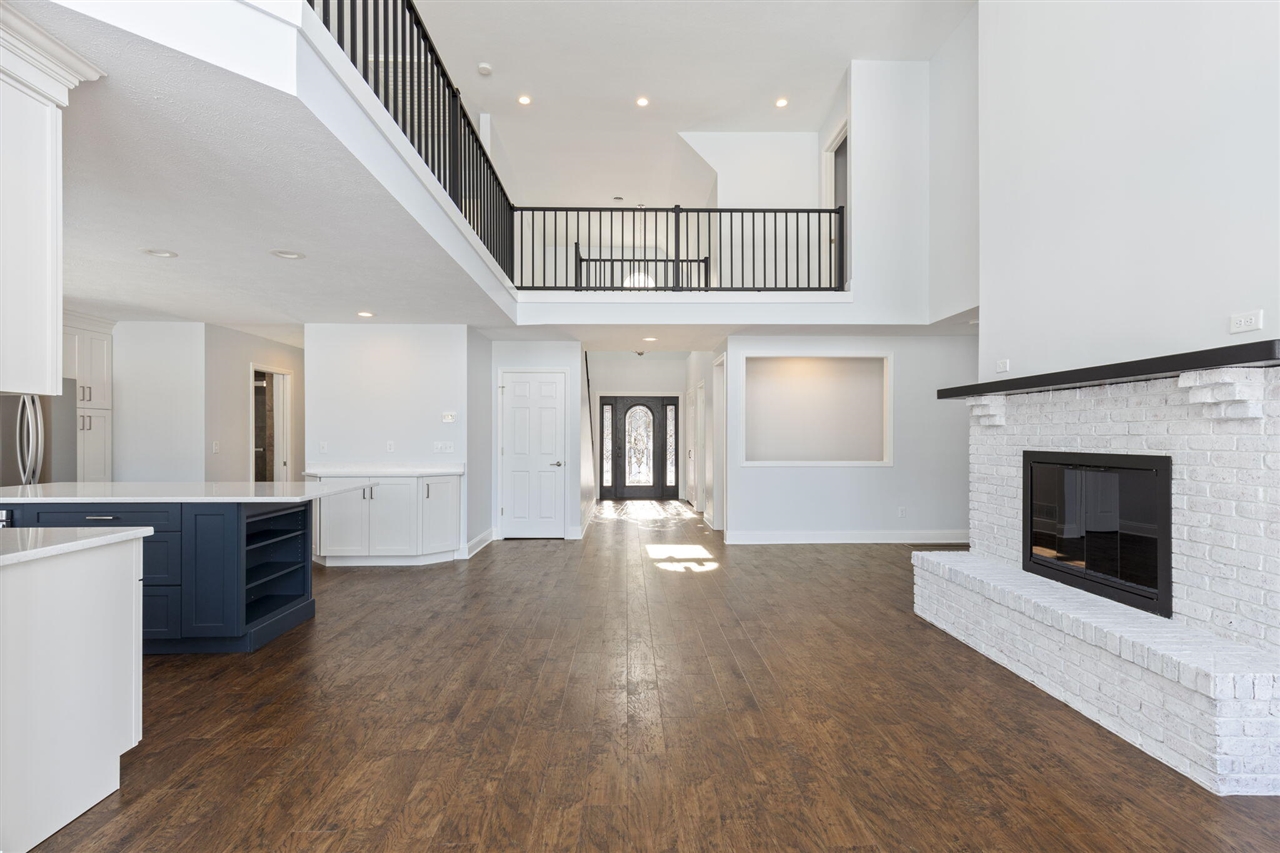 10436 Kings Point Drive, Three Rivers, MI, 49093-9298