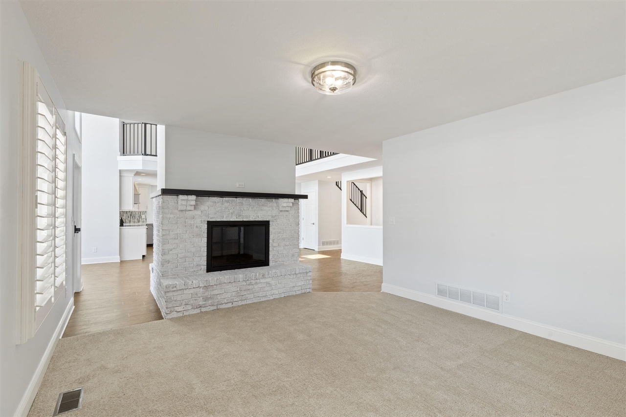 10436 Kings Point Drive, Three Rivers, MI, 49093-9298