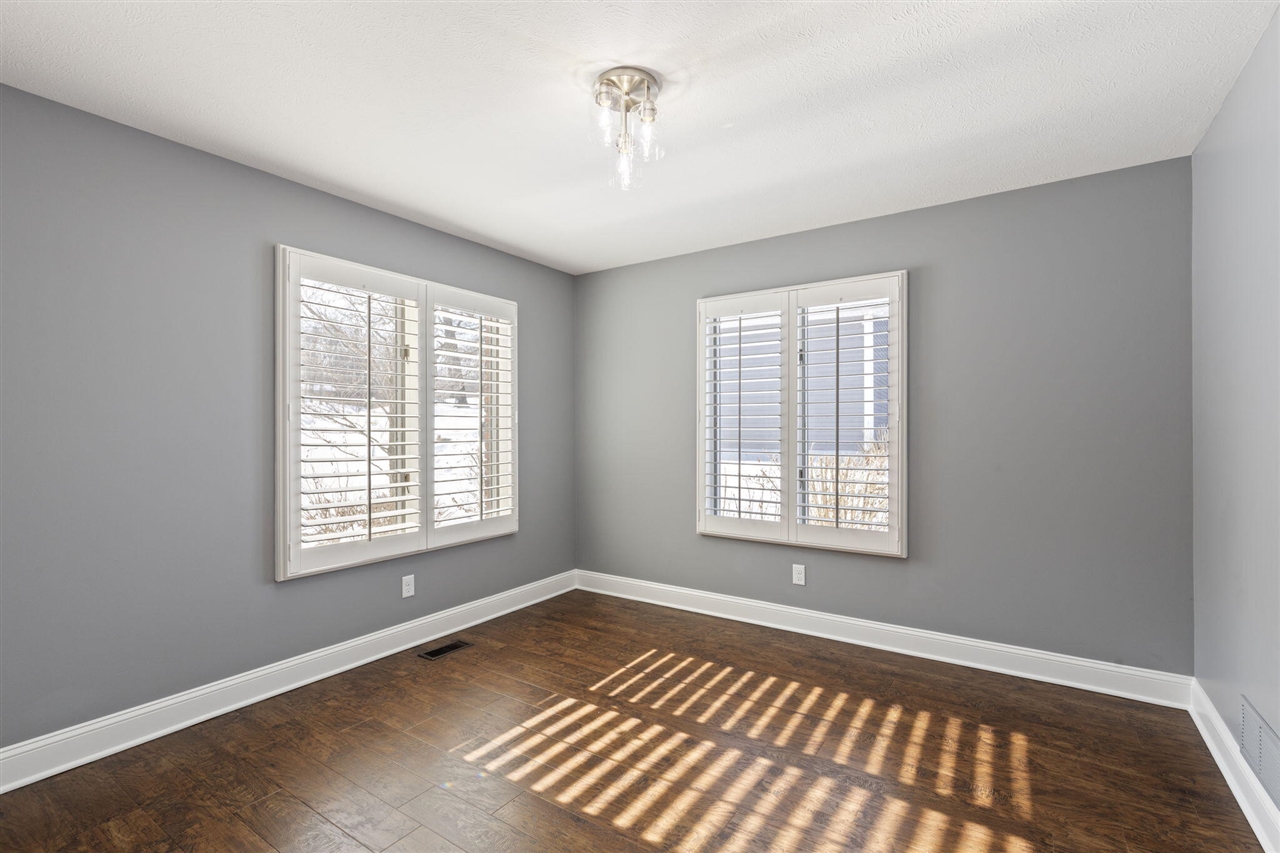 10436 Kings Point Drive, Three Rivers, MI, 49093-9298