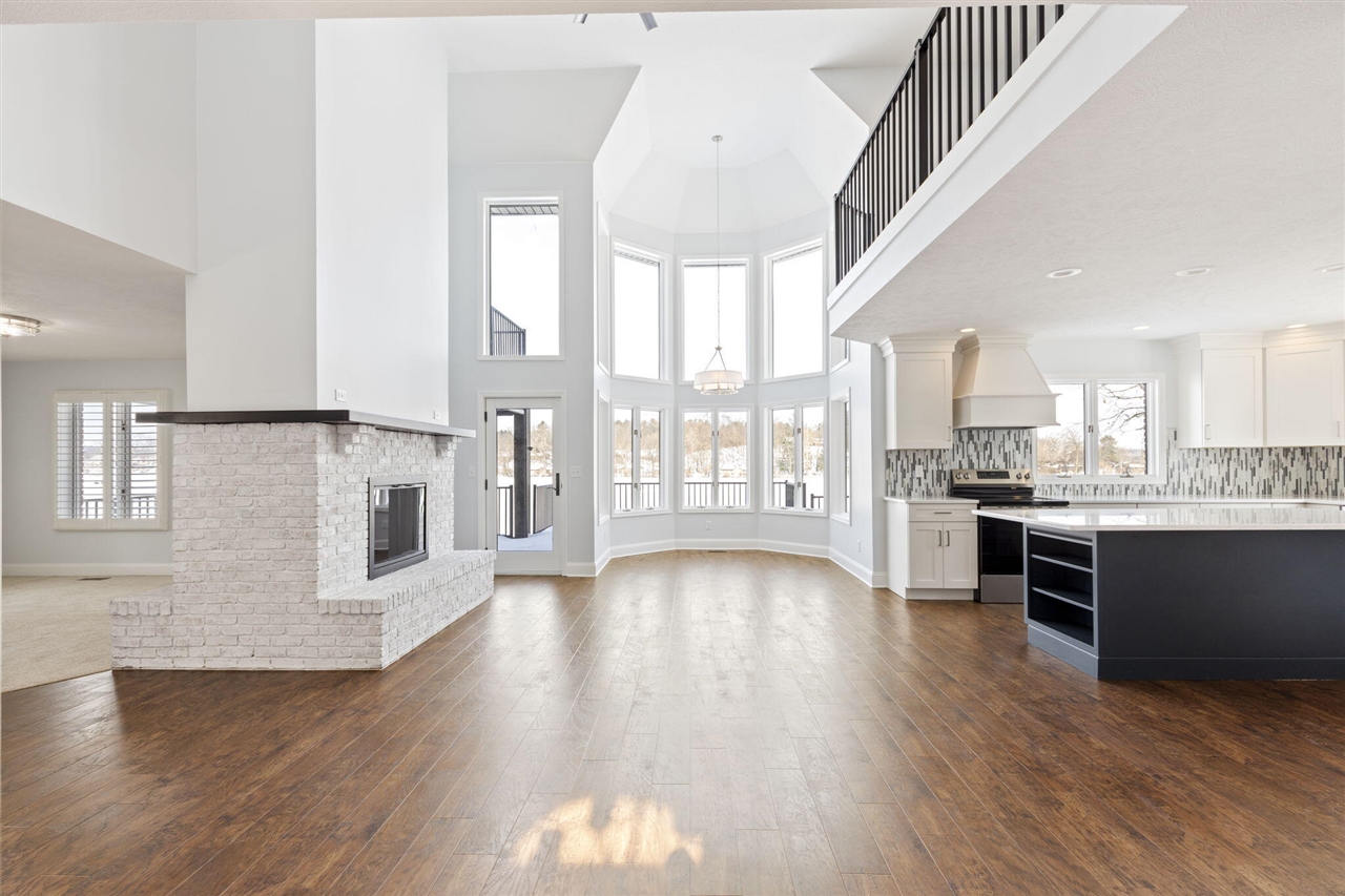 10436 Kings Point Drive, Three Rivers, MI, 49093-9298