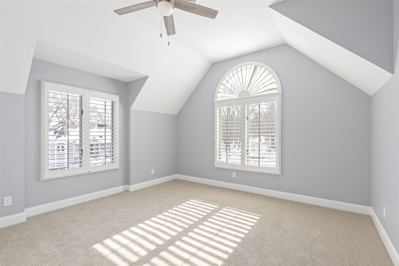 10436 Kings Point Drive, Three Rivers, MI, 49093-9298