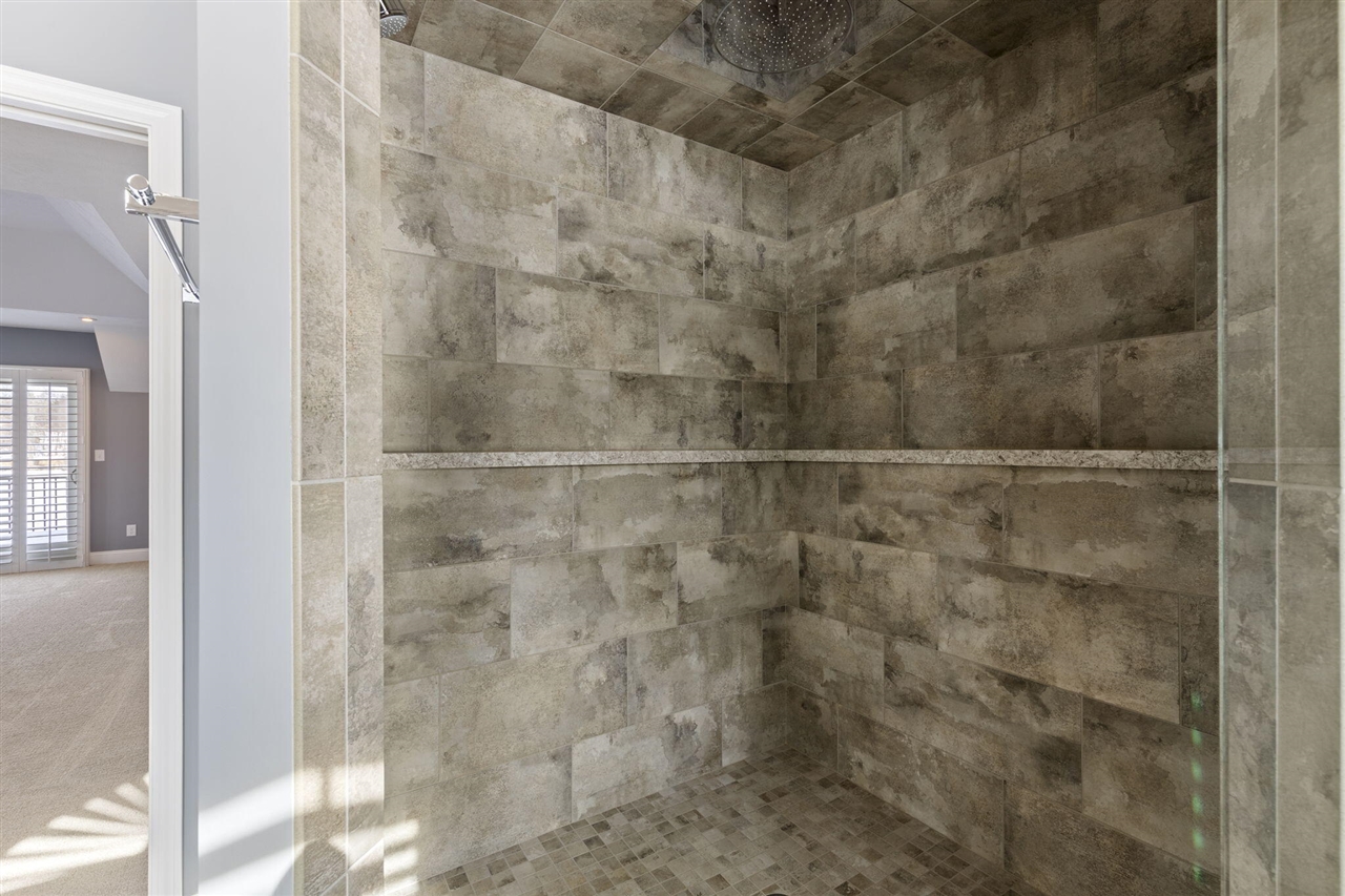 10436 Kings Point Drive, Three Rivers, MI, 49093-9298