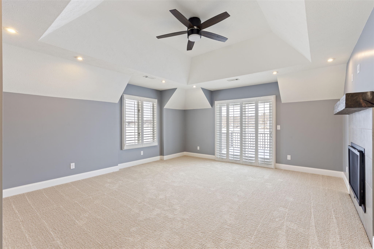 10436 Kings Point Drive, Three Rivers, MI, 49093-9298