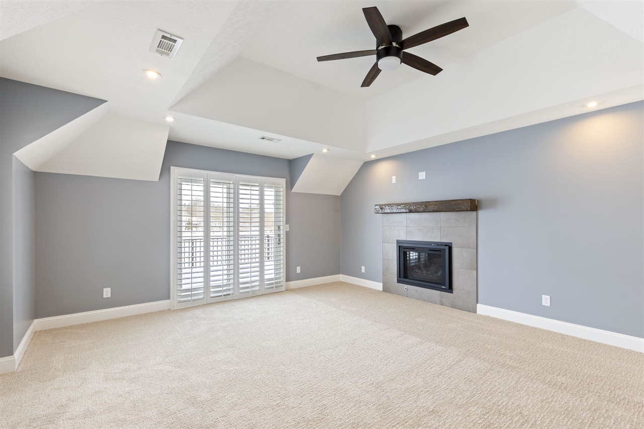 10436 Kings Point Drive, Three Rivers, MI, 49093-9298