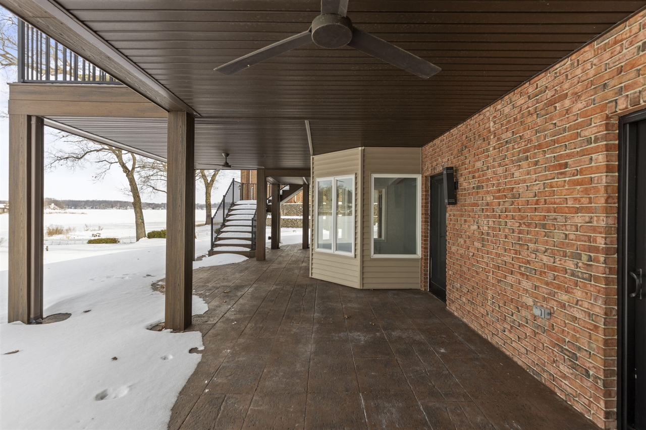 10436 Kings Point Drive, Three Rivers, MI, 49093-9298