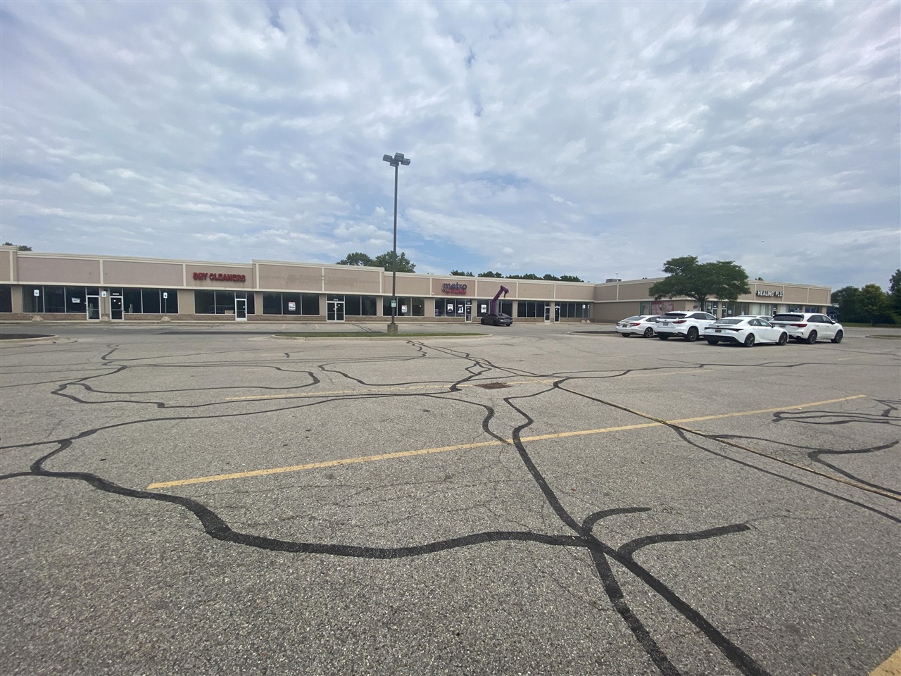 31260 Michigan Avenue, Westland, MI, 48186-5343