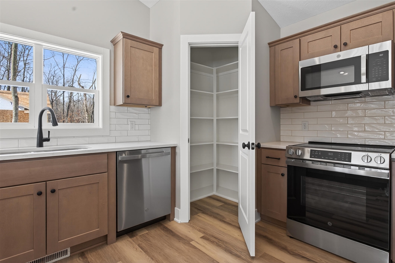 3706 Country Court, Allegan, MI, 49010