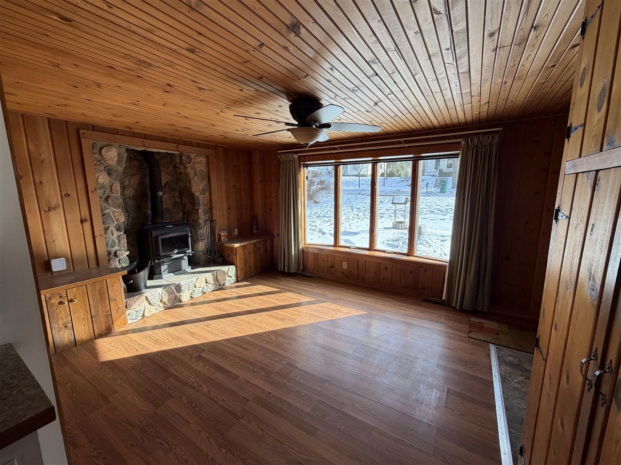 Homes for sale in Hastings, MI | 712 W Walnut St, Hastings, MI 49058 | MLS# 70514886