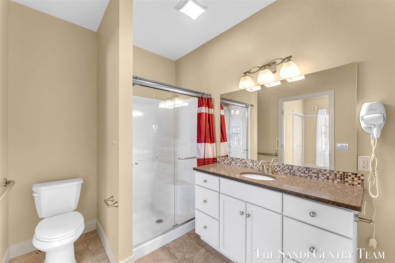 601 Lakeview Lane UNIT&nbsp;1, Spring Lake, MI, 49456-1795