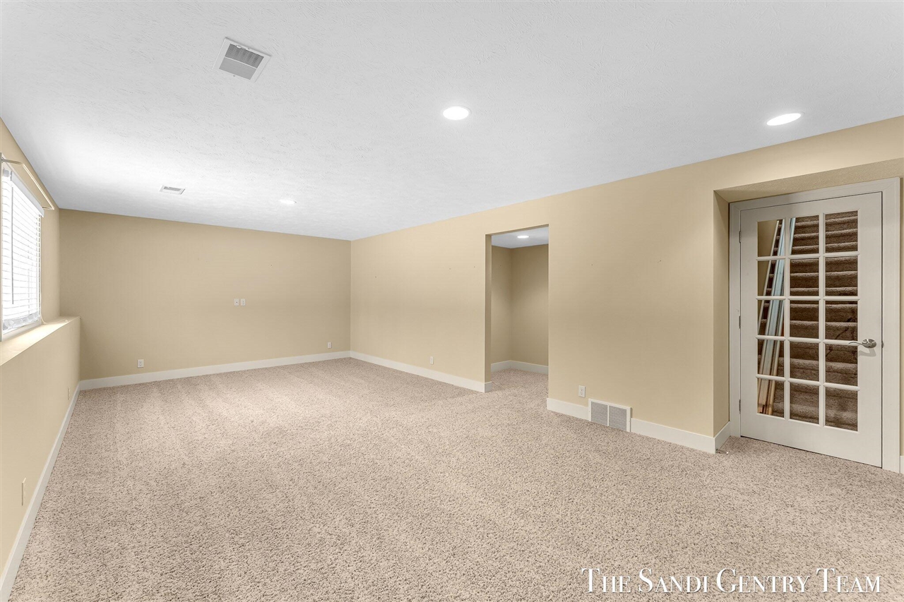 601 Lakeview Lane UNIT&nbsp;1, Spring Lake, MI, 49456-1795