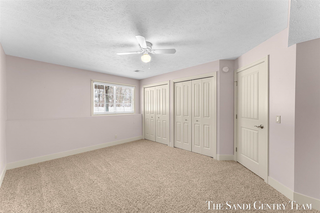 601 Lakeview Lane UNIT&nbsp;1, Spring Lake, MI, 49456-1795