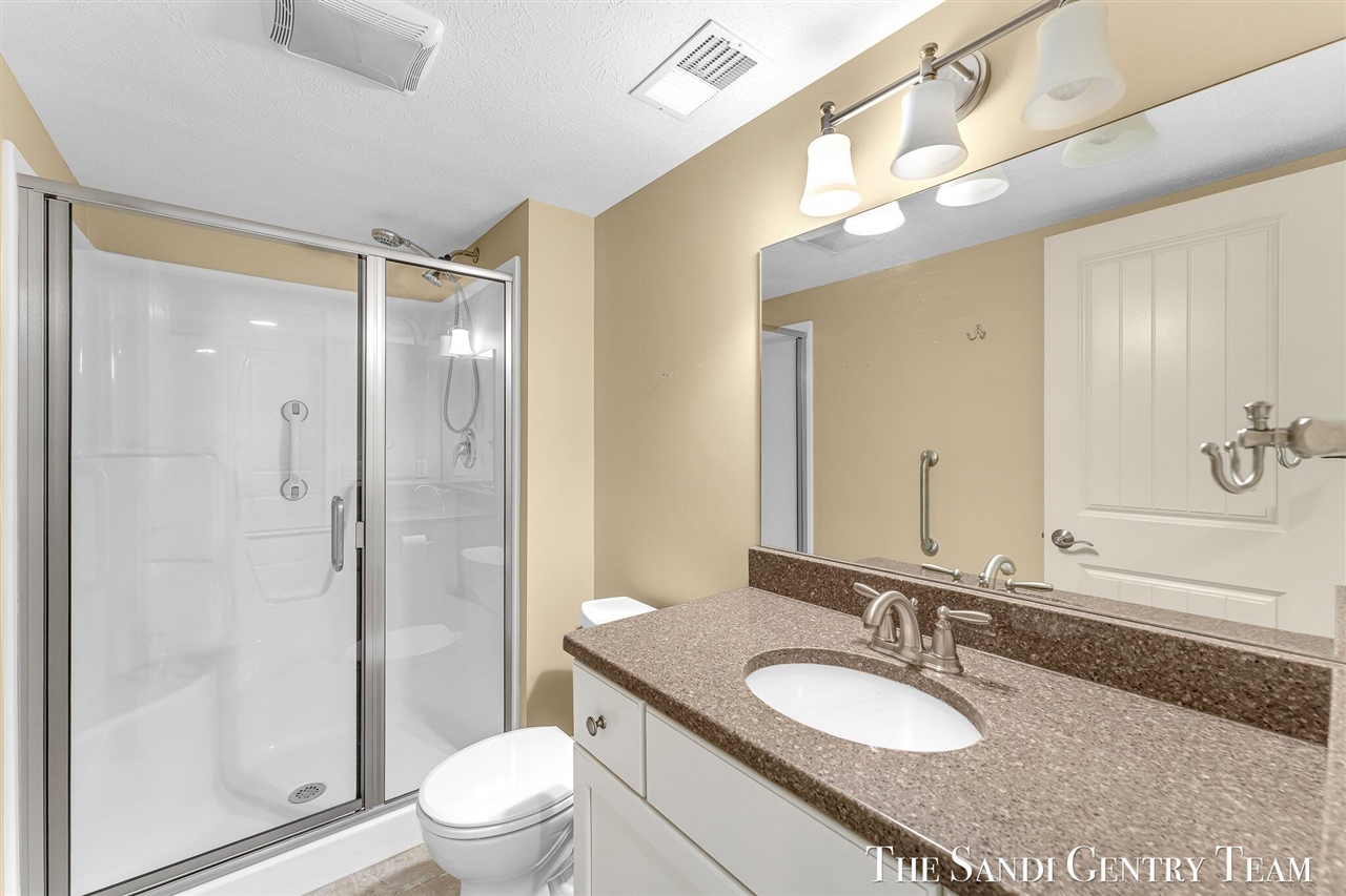 601 Lakeview Lane UNIT&nbsp;1, Spring Lake, MI, 49456-1795