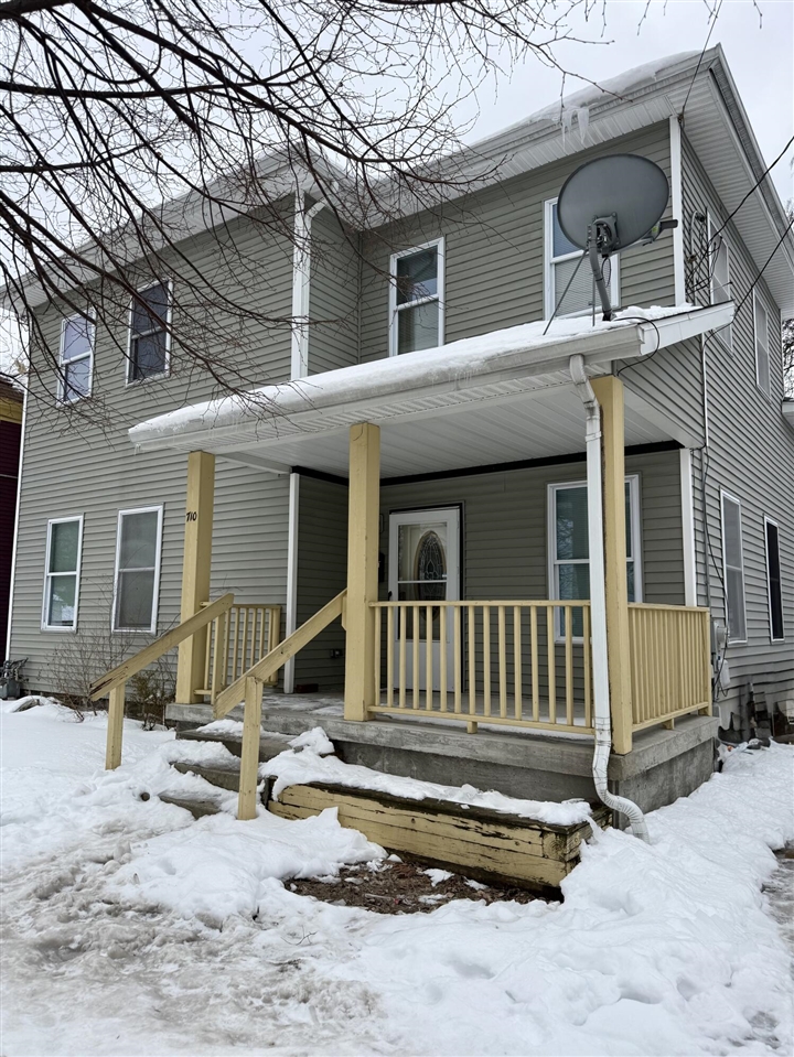 710 Logan Street, Grand Rapids, MI, 49503-5529