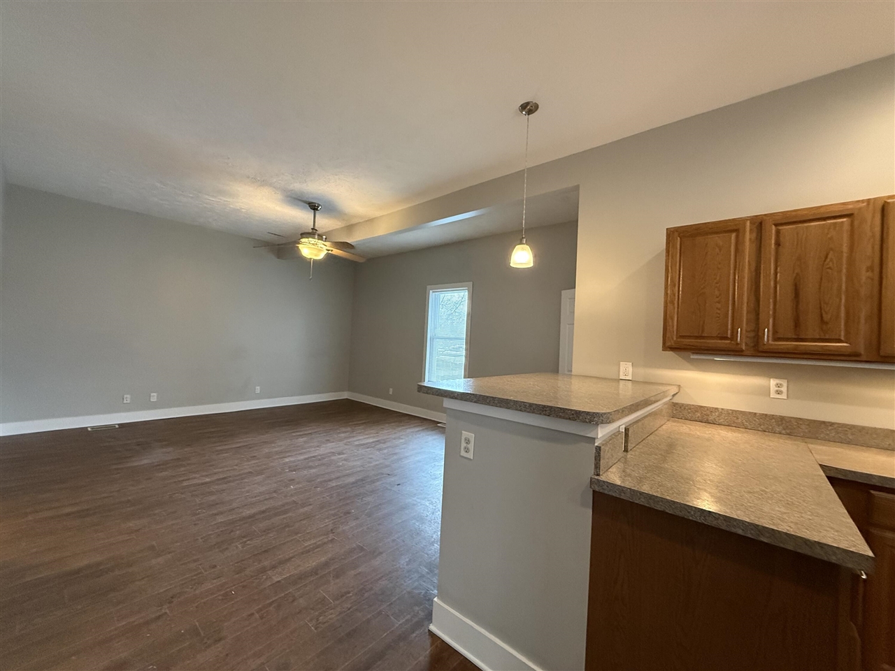 710 Logan Street, Grand Rapids, MI, 49503-5529