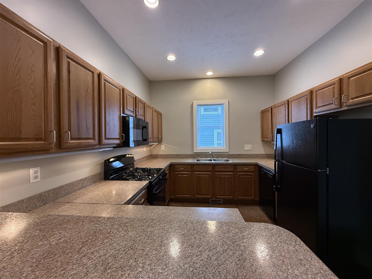 710 Logan Street, Grand Rapids, MI, 49503-5529