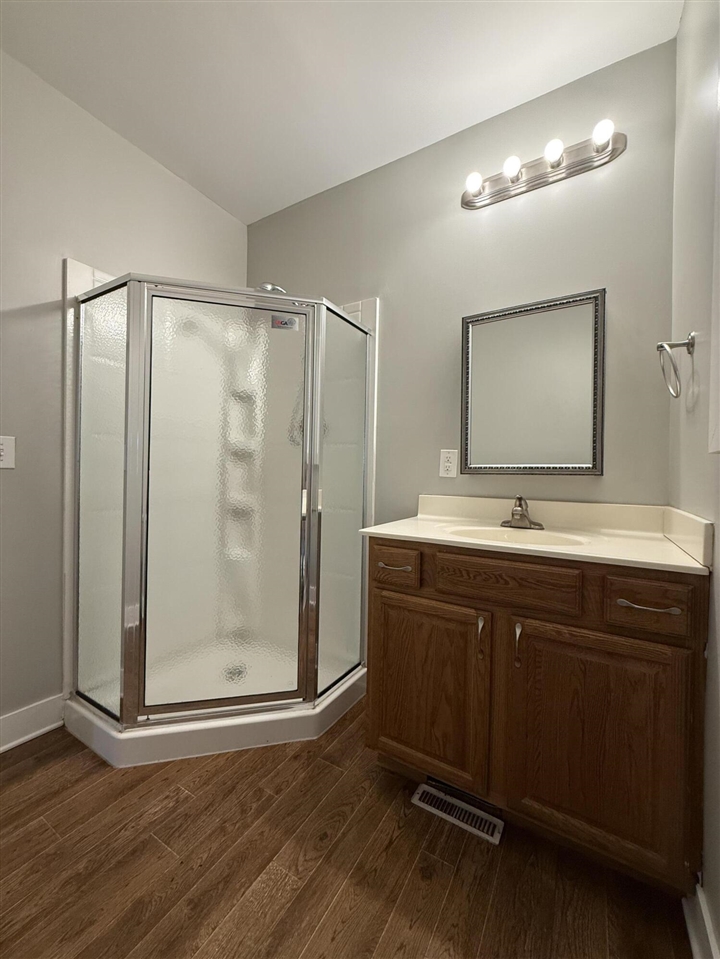 710 Logan Street, Grand Rapids, MI, 49503-5529