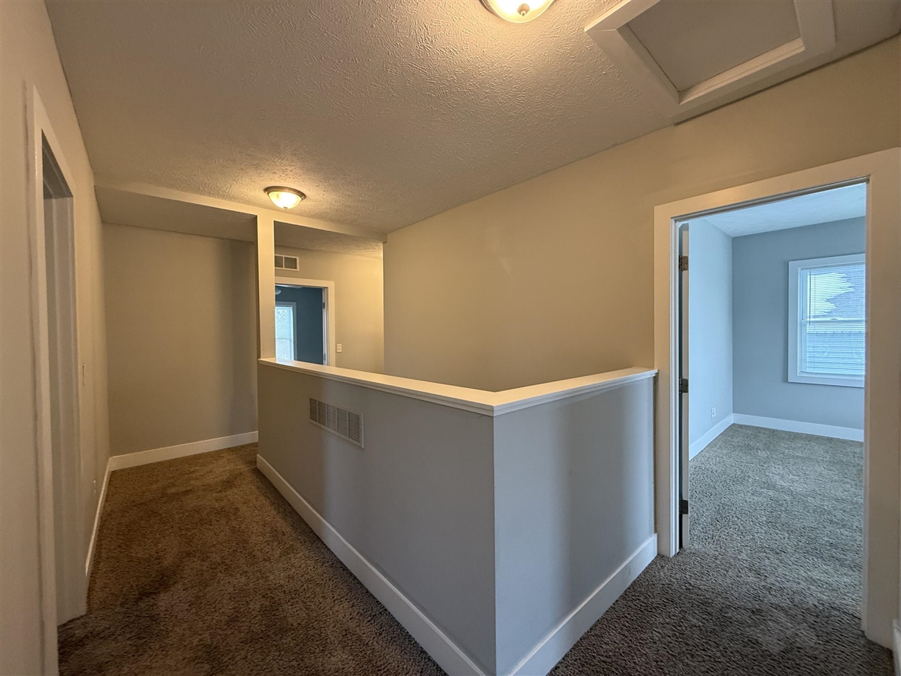 710 Logan Street, Grand Rapids, MI, 49503-5529