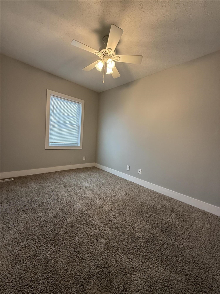 710 Logan Street, Grand Rapids, MI, 49503-5529