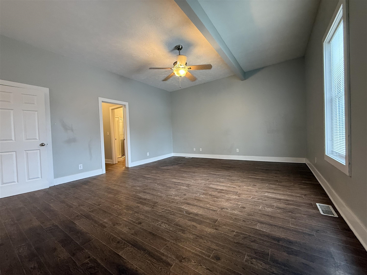 710 Logan Street, Grand Rapids, MI, 49503-5529