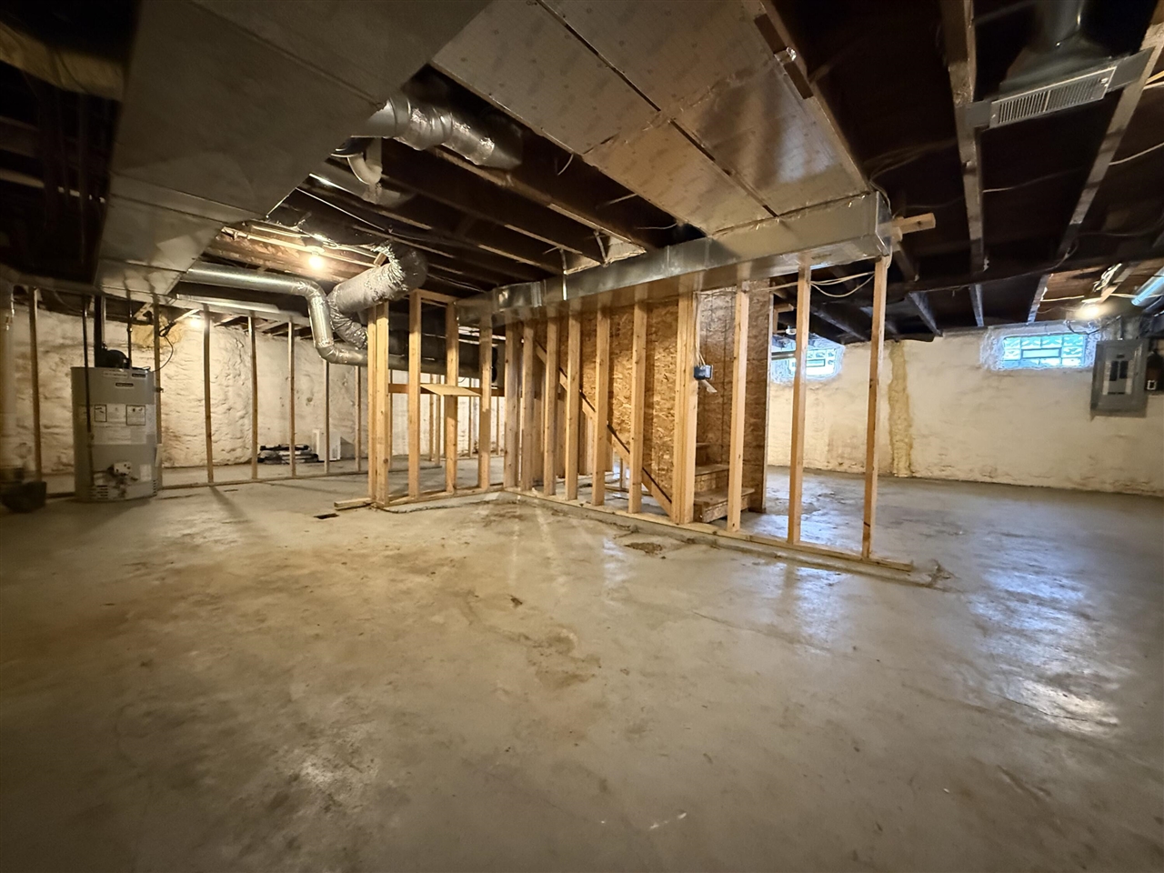 710 Logan Street, Grand Rapids, MI, 49503-5529